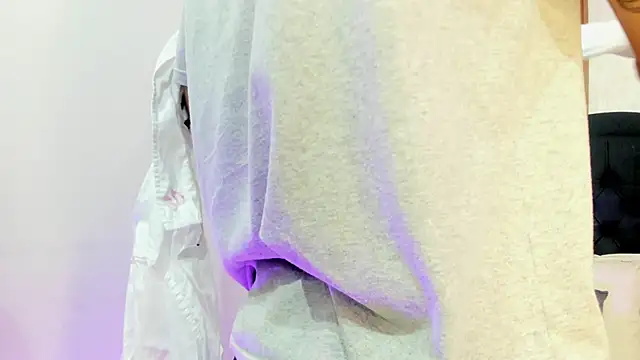 Snapshot of Hisoka_011 chatting on 5, 2, 2026 Hisoka 011 online show from 5, 2, 2026