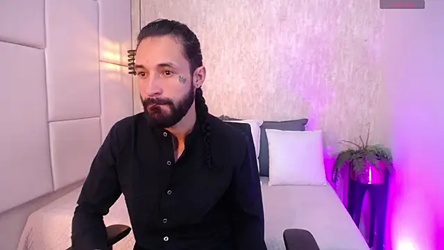 Snapshot of Hisoka_011 chatting on 25, 2, 2026 Hisoka 011 online show from 25, 2, 2026