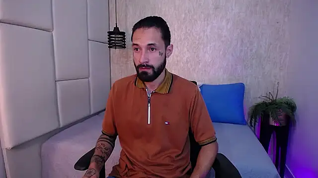 Snapshot of Hisoka_011 chatting on 13, 2, 2026 Hisoka 011 online show from 13, 2, 2026