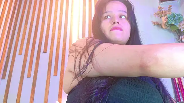 Jennifer Vega1 online show from 10, 10, 2025