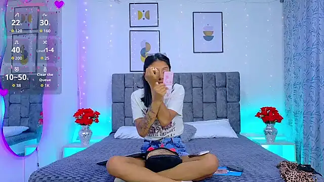 Soffia Konig  online show from 10, 5, 2026