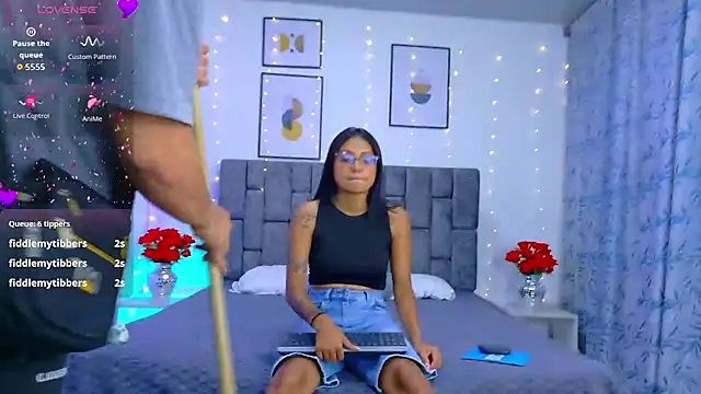 Soffia Konig  online show from 18, 4, 2026