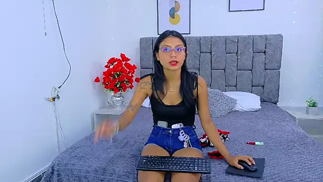 Soffia Konig  online show from 9, 1, 2026