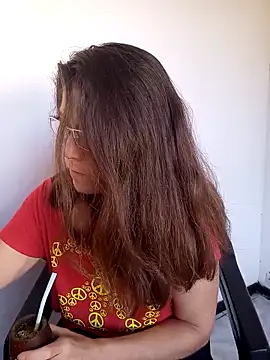 Snapshot of Merida2276 chatting on 18, 12, 2025 Merida2276 online show from 18, 12, 2025