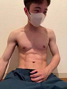 Yuma0718 online show from 17, 5, 2026