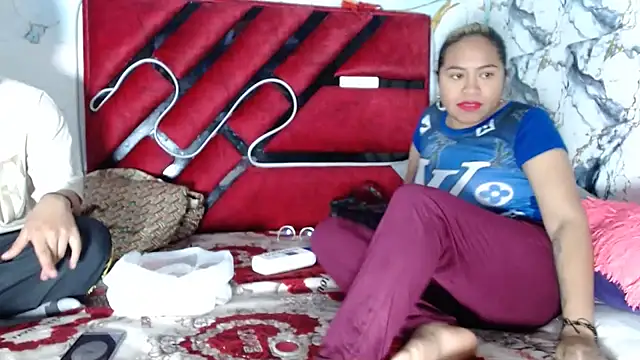 Snapshot of hot_lady19 chatting on 26, 2, 2026 hot lady19 online show from 26, 2, 2026