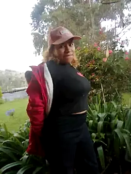 hot lady19 online show from 19, 12, 2025