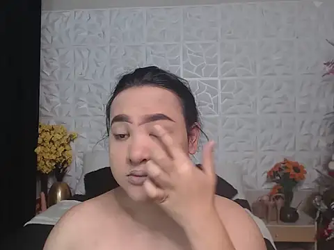 Hotcum ella online show from 16, 12, 2025