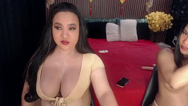 Hotcum ella online show from 18, 9, 2025