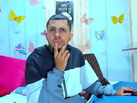 Snapshot of afroditoo chatting on 22, 11, 2025 afroditoo online show from 22, 11, 2025