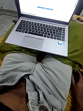Snapshot of YoursThickDick chatting on 3, 6, 2026 YoursThickDick online show from 3, 6, 2026