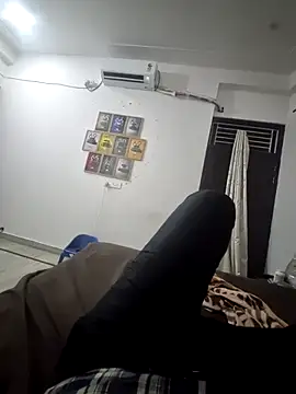 YoursThickDick online show from 17, 6, 2026