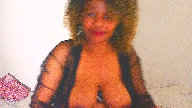 Augustine-Blooomxx online show from 12, 9, 2025