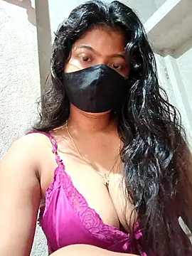 Snapshot of DiyaRoy49 chatting on 2, 10, 2025 DiyaRoy49 online show from 2, 10, 2025