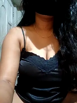 Snapshot of DiyaRoy49 chatting on 15, 11, 2025 DiyaRoy49 online show from 15, 11, 2025