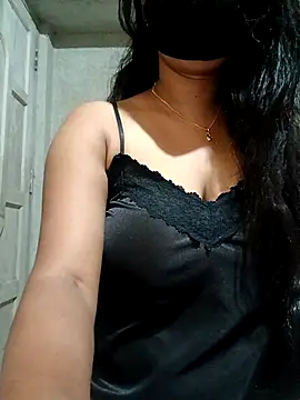 Snapshot of DiyaRoy49 chatting on 23, 10, 2025 DiyaRoy49 online show from 23, 10, 2025