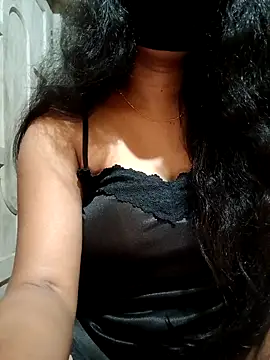 Snapshot of DiyaRoy49 chatting on 10, 11, 2025 DiyaRoy49 online show from 10, 11, 2025