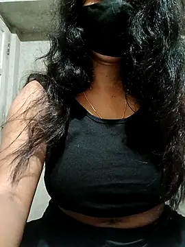 Snapshot of DiyaRoy49 chatting on 7, 10, 2025 DiyaRoy49 online show from 7, 10, 2025