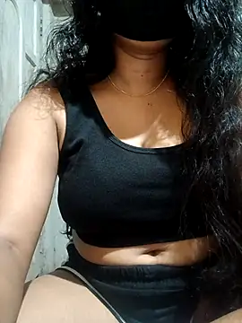 Snapshot of DiyaRoy49 chatting on 7, 11, 2025 DiyaRoy49 online show from 7, 11, 2025