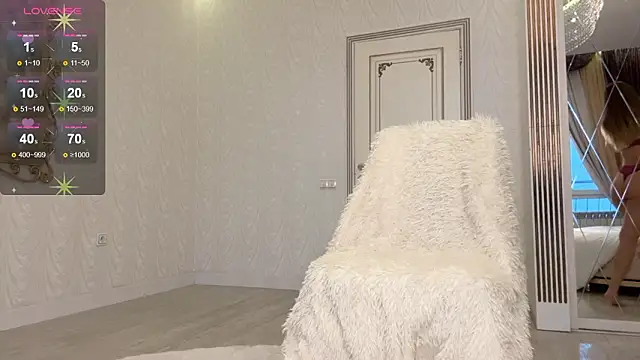 PeachyLina online show from 23, 3, 2026