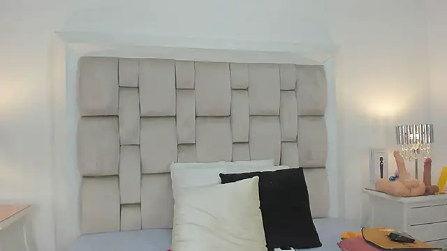 frehia dimou online show from 19, 12, 2025