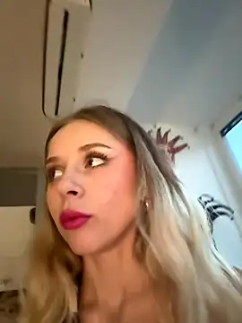 BabyAnais online show from 15, 9, 2025