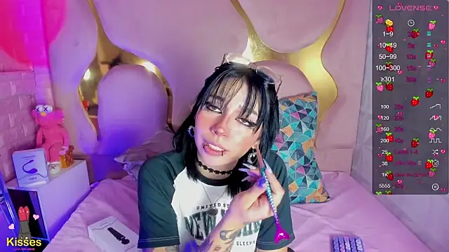 Niina Sissy online show from 1, 3, 2026