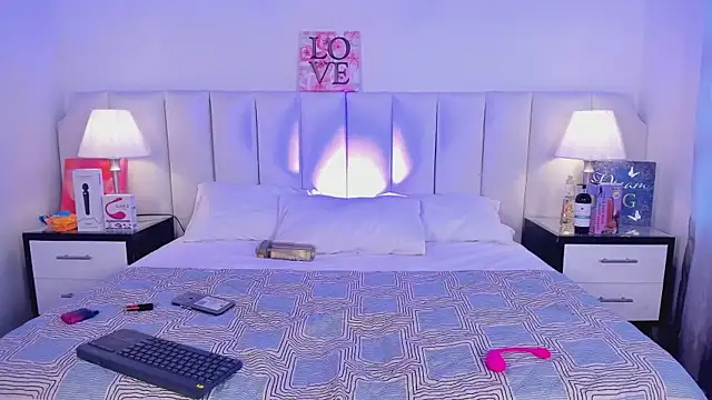 scarlettTease  online show from 13, 9, 2025