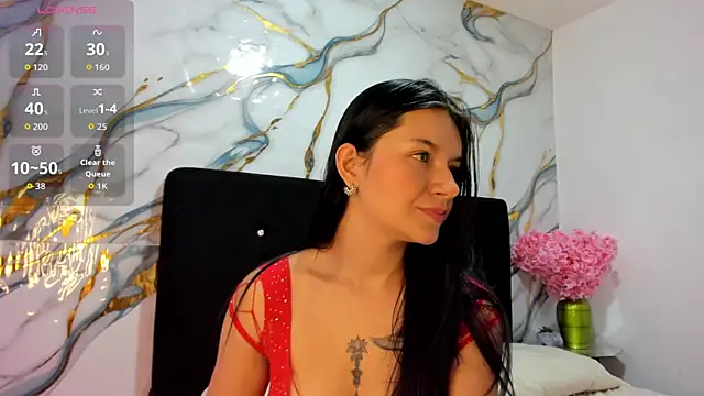 RoxanaBorns  online show from 17, 7, 2026