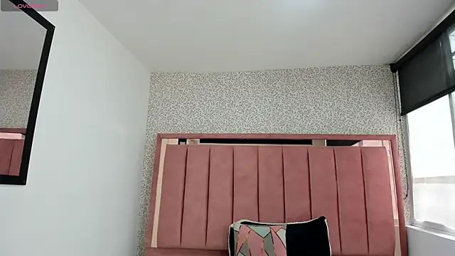 Hanna Lee   online show from 6, 3, 2026