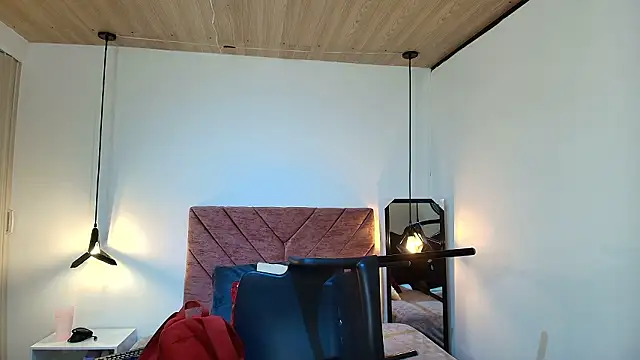 Hanna Lee   online show from 10, 2, 2026