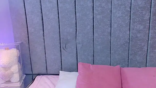 evelincooper  online show from 25, 9, 2025