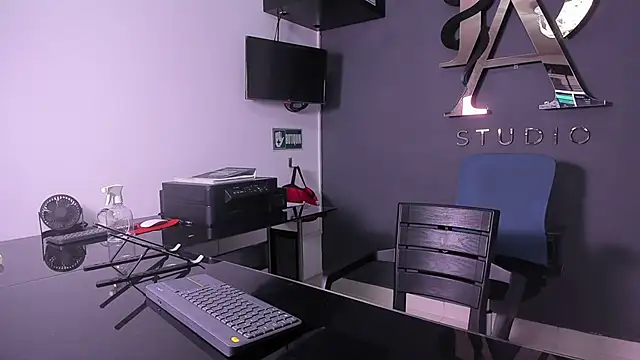 lara and danny online show from 30, 9, 2025