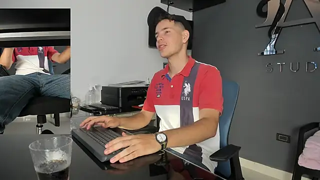 lara and danny online show from 3, 10, 2025