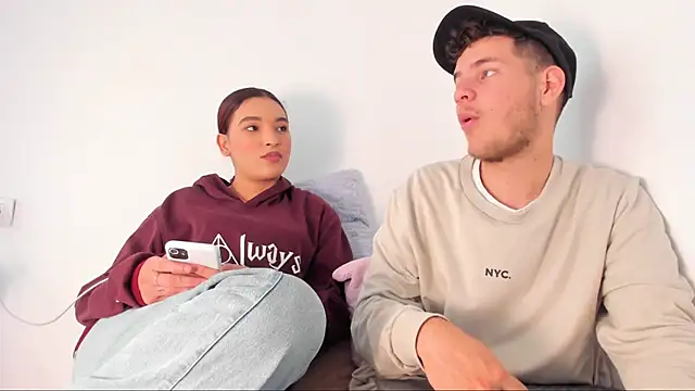 lara and danny online show from 6, 11, 2025