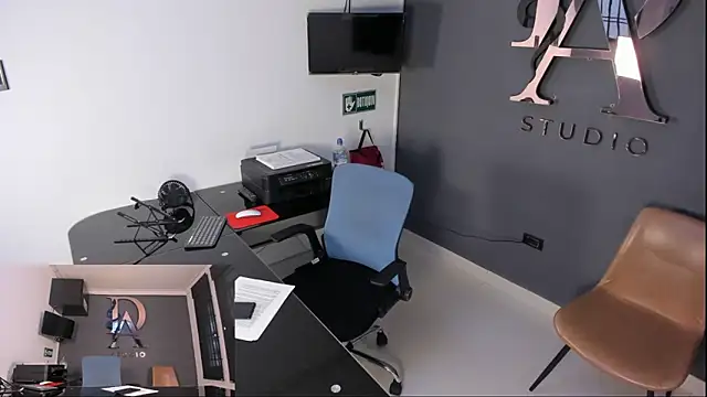 lara and danny online show from 16, 9, 2025