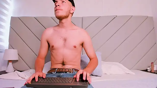 lara and danny online show from 11, 9, 2025