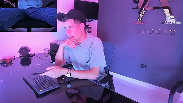 lara and danny online show from 26, 9, 2025