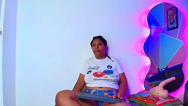 naomi campbel  online show from 11, 9, 2025