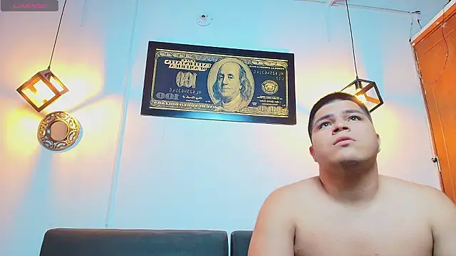 naomi campbel  online show from 20, 3, 2026