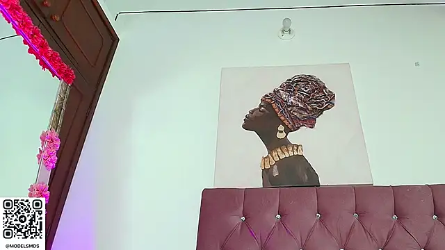 naomi campbel  online show from 6, 11, 2025