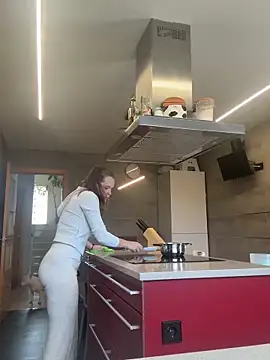 Snapshot of Wildmaca chatting on 21, 11, 2025 Wildmaca online show from 21, 11, 2025