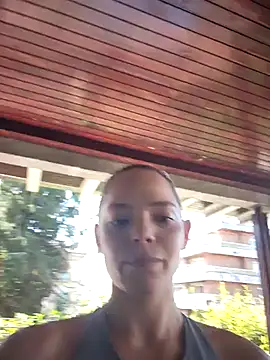 Snapshot of Wildmaca chatting on 17, 9, 2025 Wildmaca online show from 17, 9, 2025