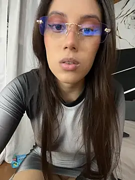 Harley J  online show from 7, 10, 2025