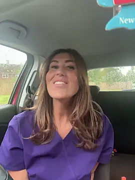 CurvyMILF Sienna online show from 10, 9, 2025