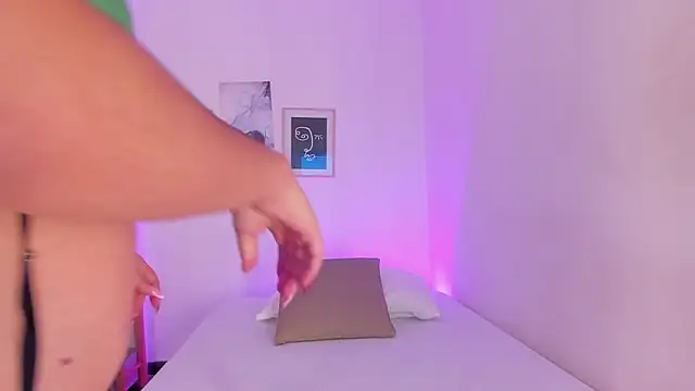 Anastasia lauren online show from 18, 3, 2026