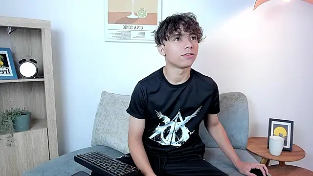 Snapshot of Honeymoon_sariel chatting on 8, 2, 2026 Honeymoon sariel online show from 8, 2, 2026