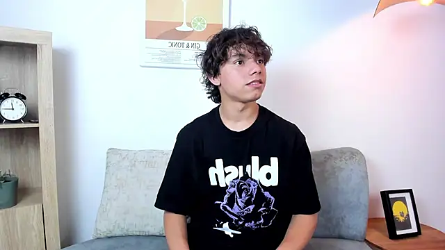 Snapshot of Honeymoon_sariel chatting on 4, 2, 2026 Honeymoon sariel online show from 4, 2, 2026