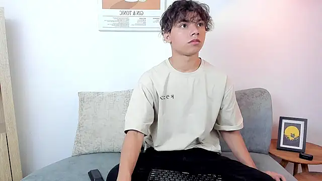 Snapshot of Honeymoon_sariel chatting on 23, 2, 2026 Honeymoon sariel online show from 23, 2, 2026