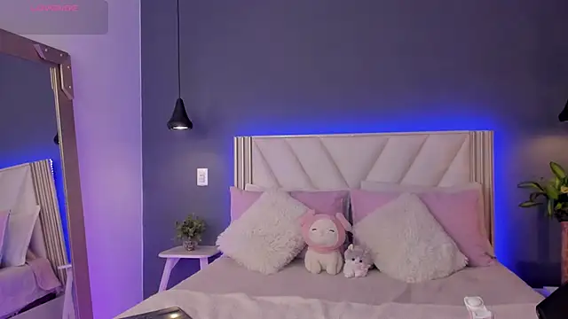 NaishaFord 1 online show from 12, 3, 2026